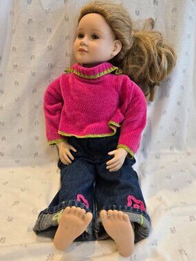 2002 My Twinn Girl Blonde Haie and Blue Eyes with Sweater and Jeans 23"